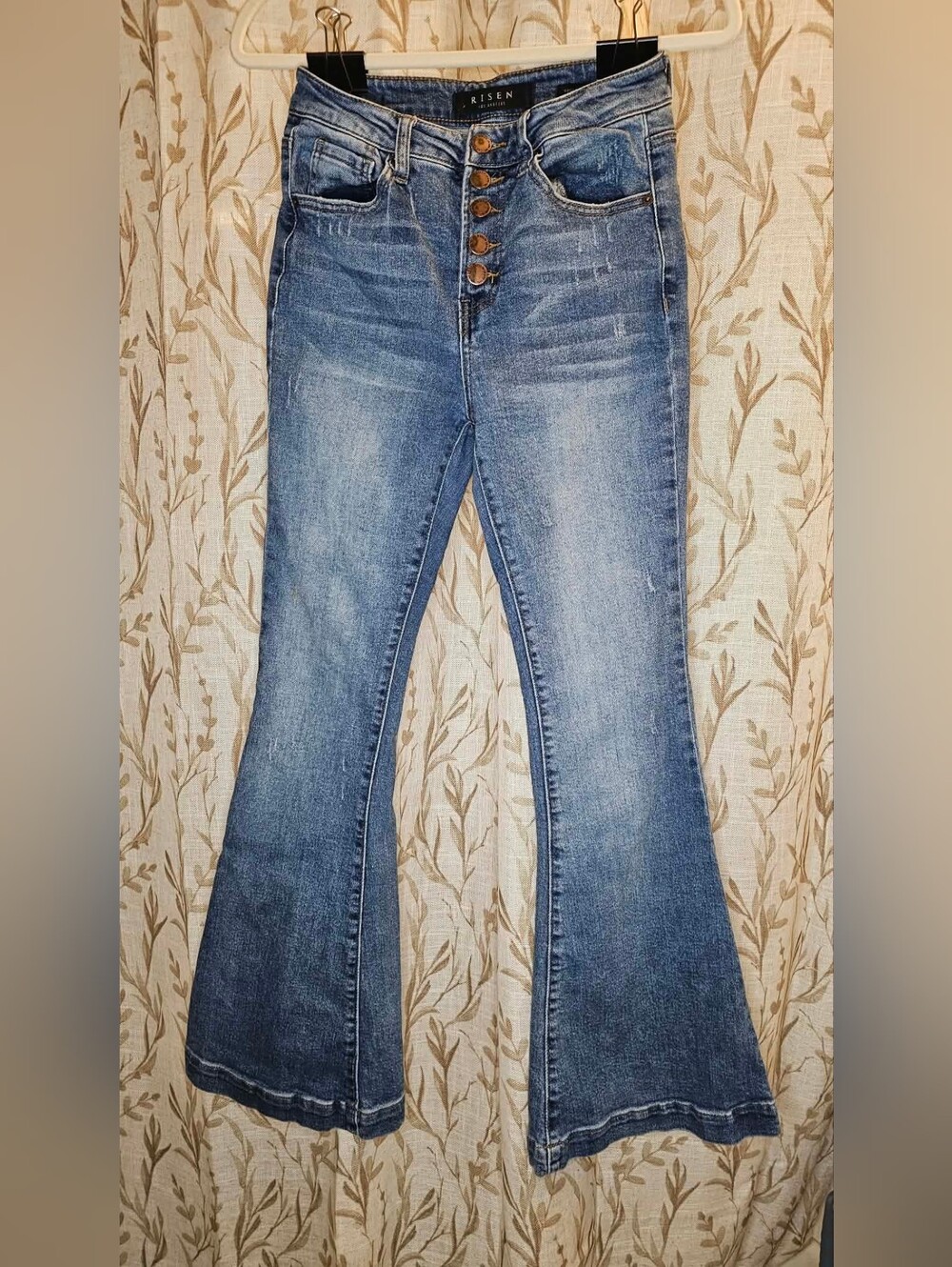 RISEN - Los Angeles High Rise Flare Jeans - Button Fly -  Medium Wash - Size 3